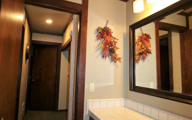 Mammoth S #205 3 Bedroom Condo