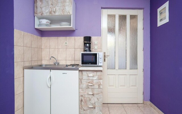 Stunning Apartment in Pakostane With 1 Bedrooms and Wifi