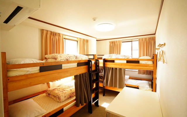 Guest House Kyoto Inn - Hostel