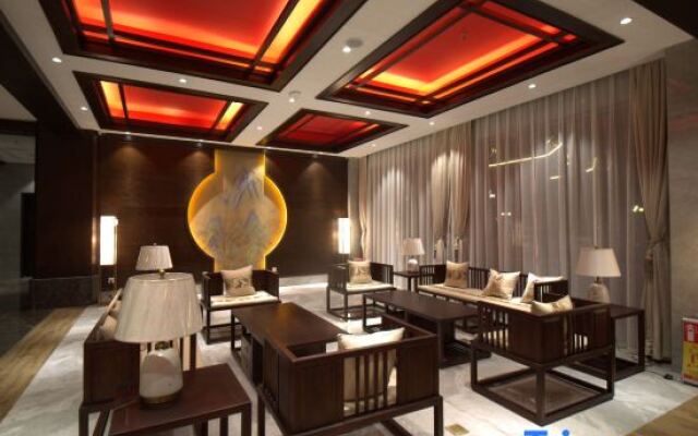 Rufeng Hotel (Qufu East High-speed Railway Station)