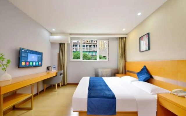 Huating Business Hotel