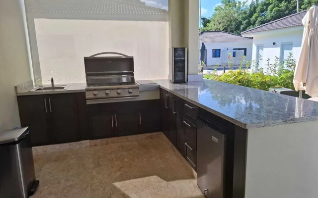 Luxury 5 Bedrooms Villa in Hispañola -sosua