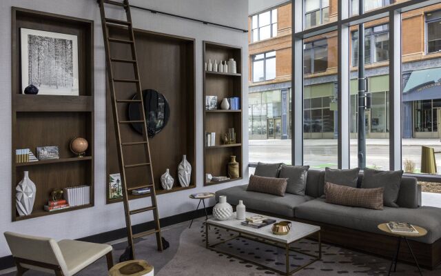 Le Meridien Denver Downtown