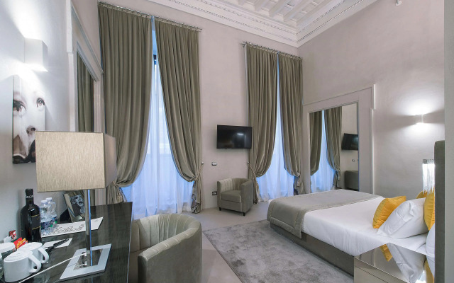 Terrace Pantheon Relais