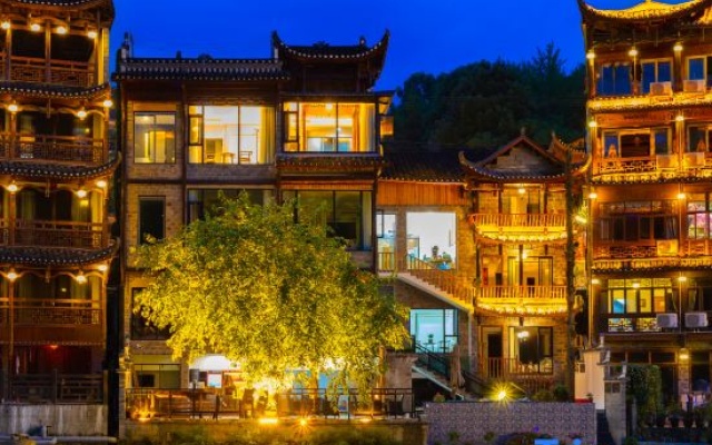 Huayangnianhua Inn(Located in Furong Town Scenic Area, near the waterfall – Exterior – Xiangxi