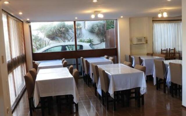 Hotel Tiburones Club