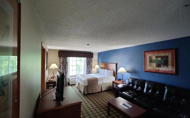 Norwood Inn and Suites