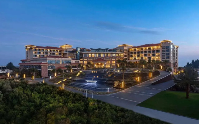 Days Hotel By Wyndham Fangchenggang Bailang Beach