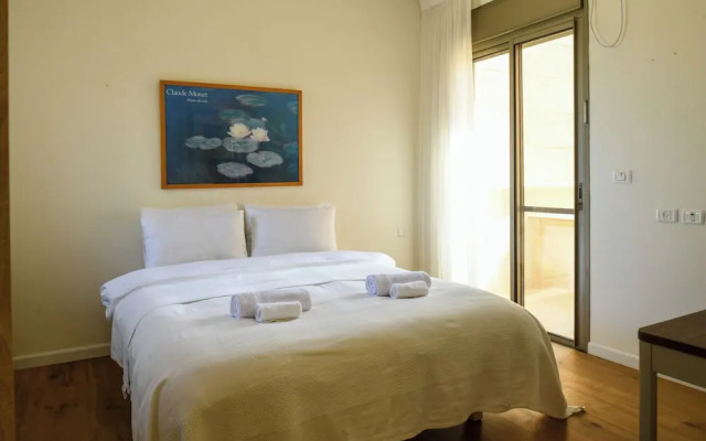 Coastline Family Triplex by Sea N' Rent