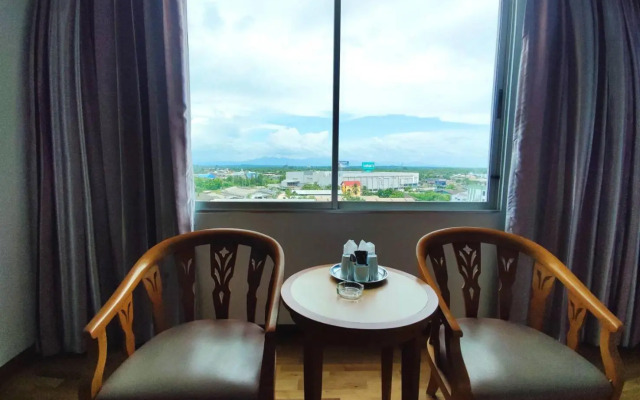 Diamond Plaza Hotel Suratthani