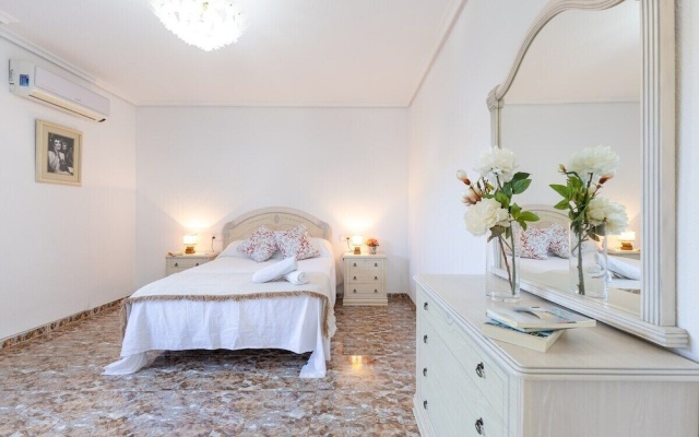 Fidalsa Grand White House