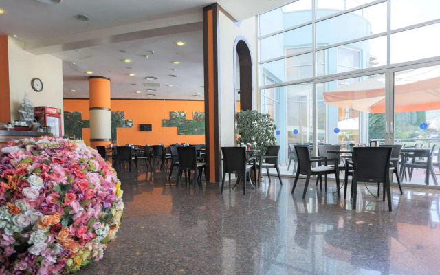 Eliz Thermal Convention Center