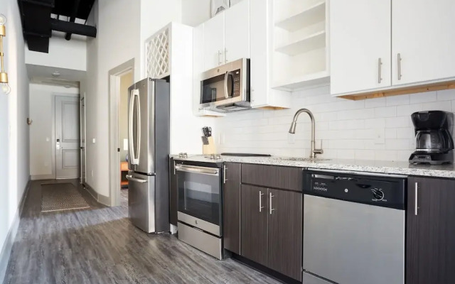 Kasa Altmayer Savannah