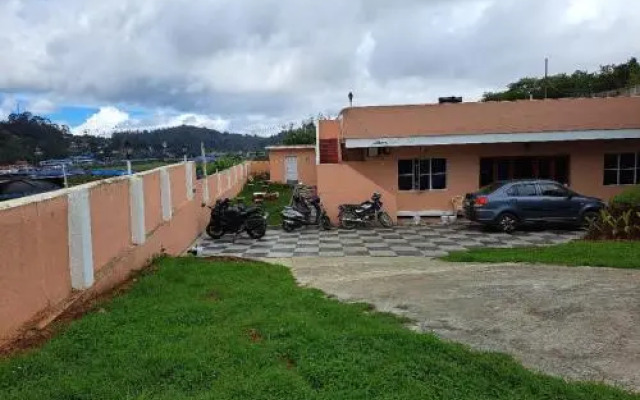 Saas Heritage Happy Stay Ooty By Lexstays