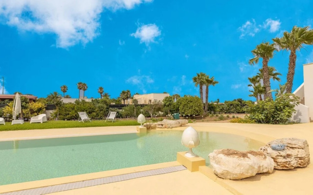 Villa Eriberto - Pool 3 Bedrooms 8 Sleeps