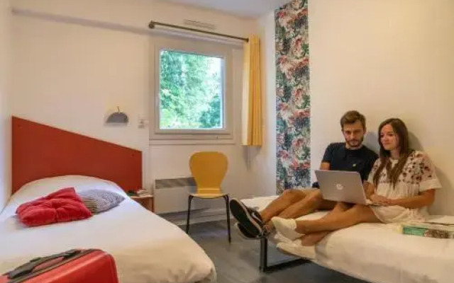 Ethic Etapes Lac De Maine