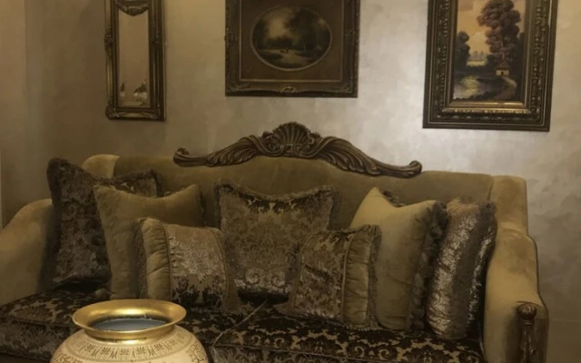 Immaculate 2-bed Apartment in Kafr Nassar