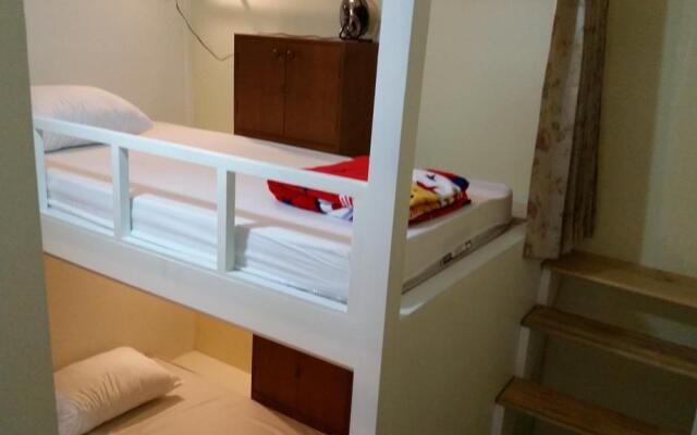 Smile Capsule Hostel