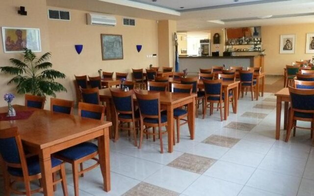 Hotel Jurki Dom