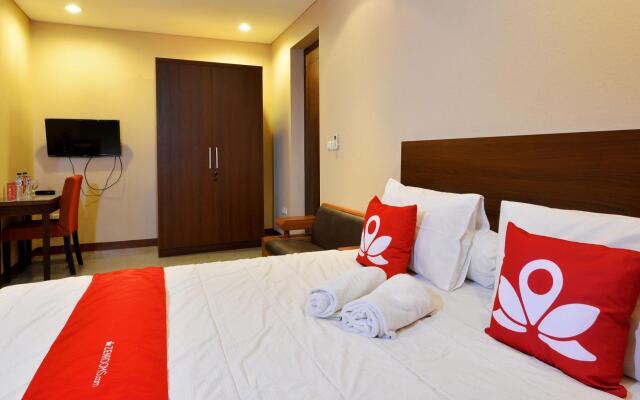 ZEN Rooms Terogong Near Pondok Indah