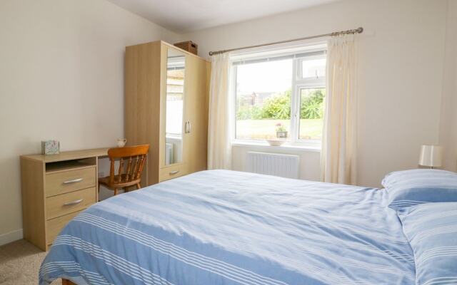 17 Greenbank Crescent