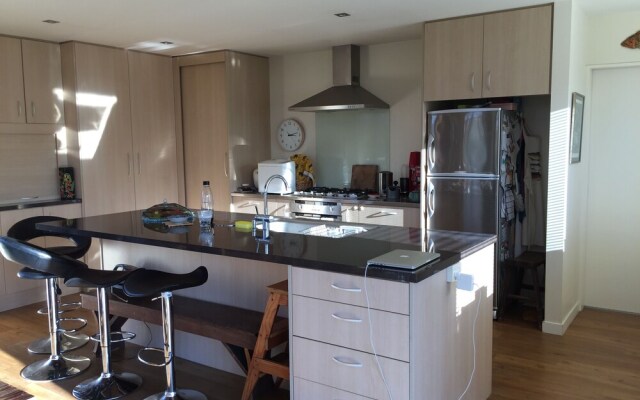 Quail Rise - Home with spectacular views