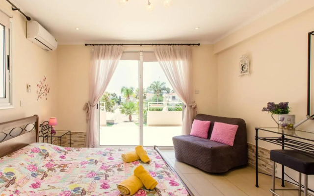 Nissi 3 Pool Access Garden Apartment