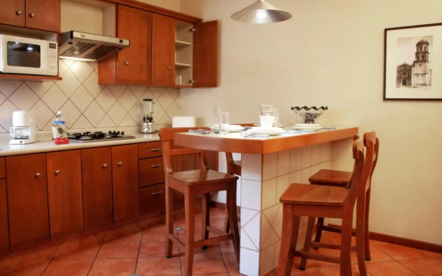 Alcazar Suites