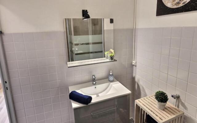 Studio vue sur le clocher, au calme Moustiers #3