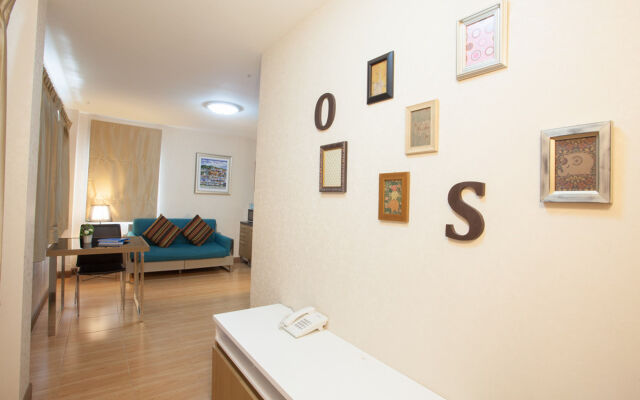 Orawan Suites