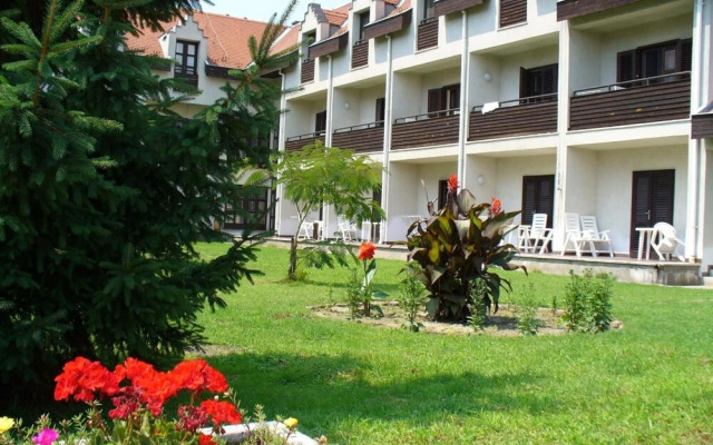 Siesta Club Hotel
