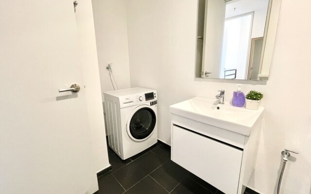 UNA Serviced Apartment by MOKA