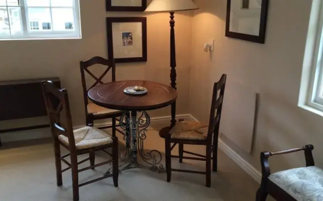 White Linen & Lavender B&B