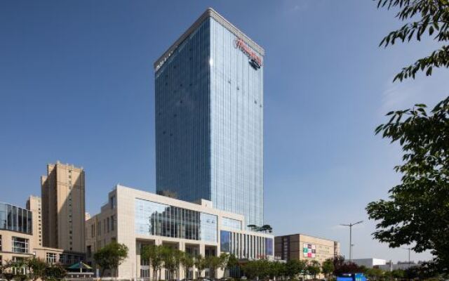Hampton by Hilton Linyi Linshu