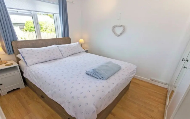Swallows Croyde 3 Bedrooms, Sleeps 6, Beach Chalet