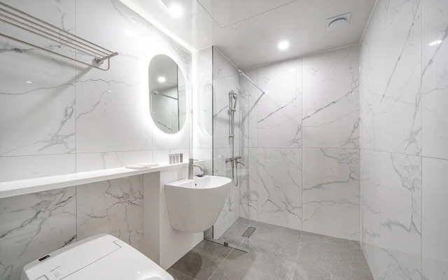 Brown Dot Hotel Ajung