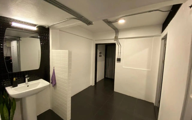 Bus Station 1 Hostel