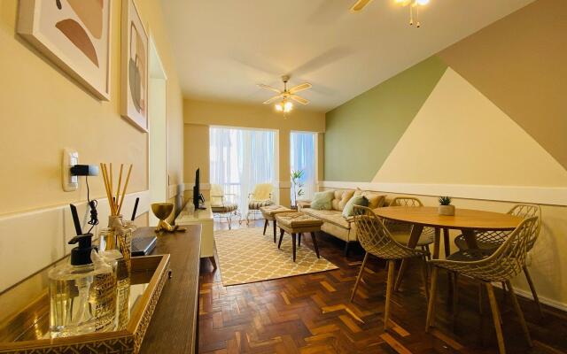 MRG - Charmoso 2D na Rua Coberta