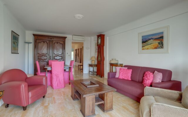 Apartment Basse Californie by Weekome