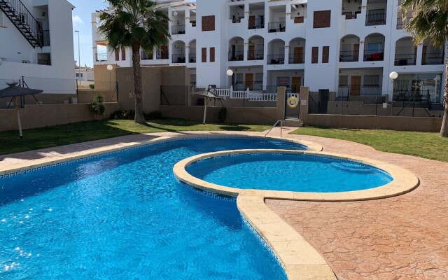 Lovely 2-bed House in Punta Prima, Orihuela Costa