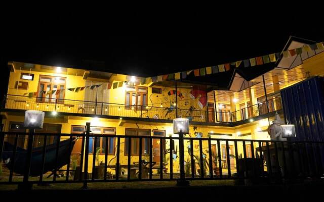 The Hosteller Bir