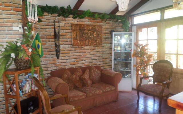 Mataveri Inn
