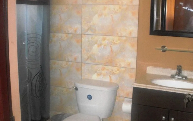 Hotel Tropik Leadonna