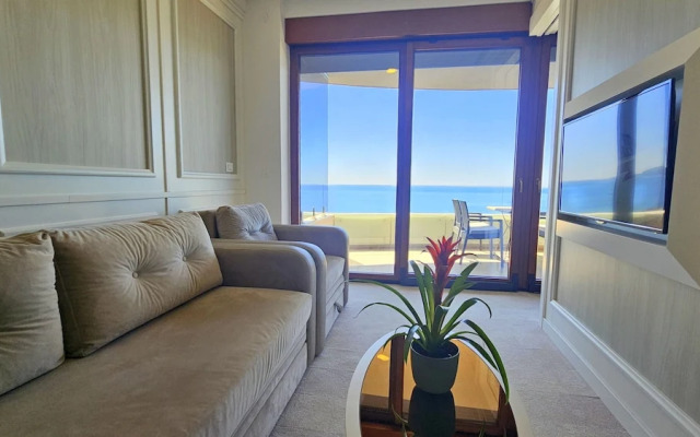 Royalis Suites