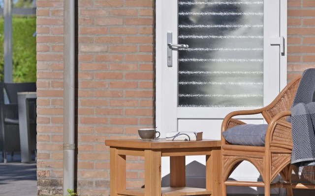 Bungalow Near Veerse Meer & Beach