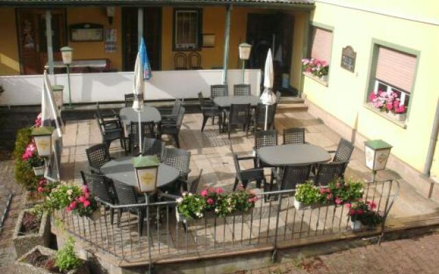 Landhotel zum Schiff Laurenburger Kanuverleih
