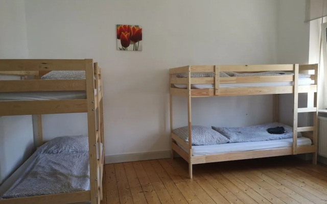 A&S Hostel Bonnerstr. 64