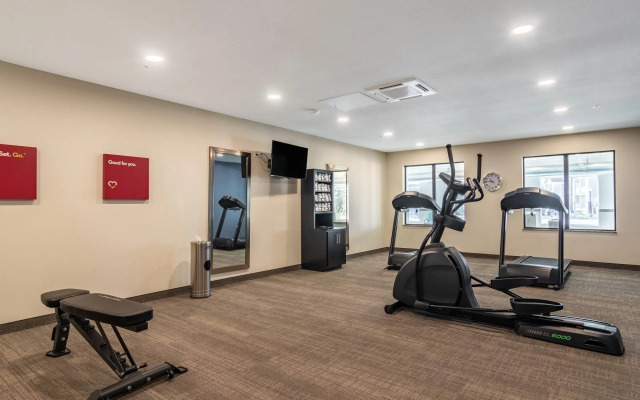 Comfort Suites Brunswick - Clevelend Southwest