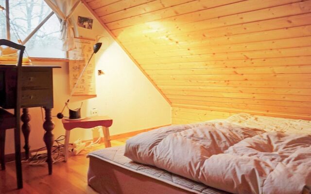 6 Person Holiday Home in Djurhamn