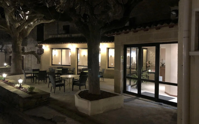 Logis La Demeure De Grâne